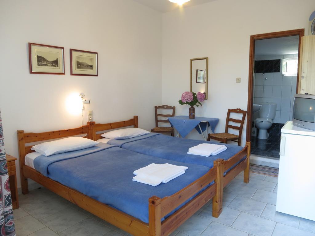 Panagiotis Apostoloudias Rooms Therma  Bilik gambar